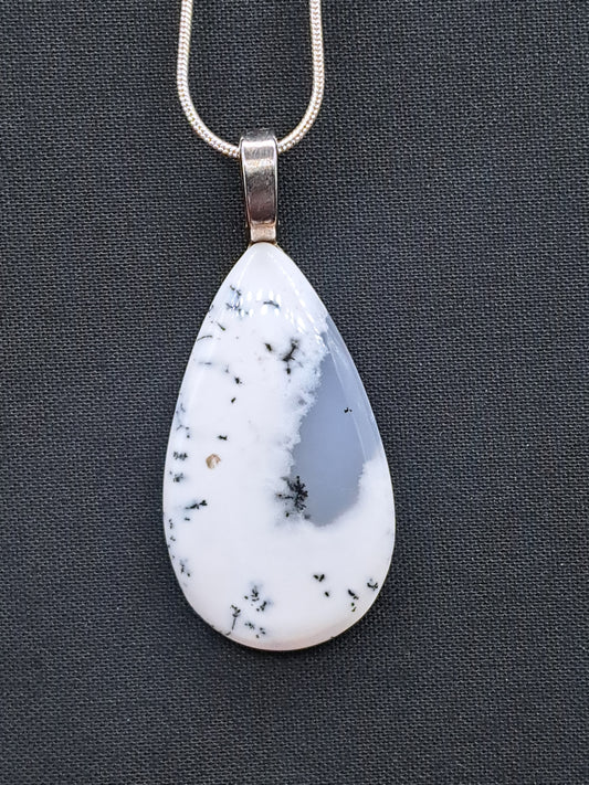 Dendritic Agate Crystal Necklace