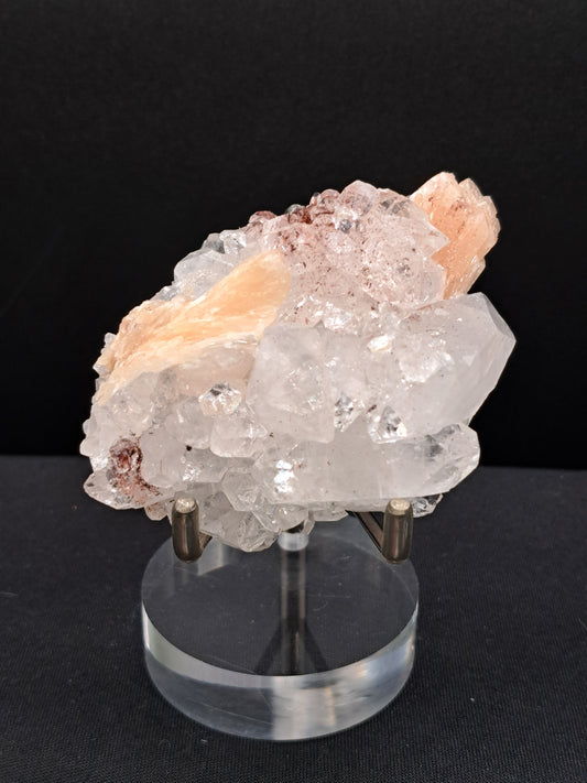 Diamond Apophyllite with Peach Stilbite